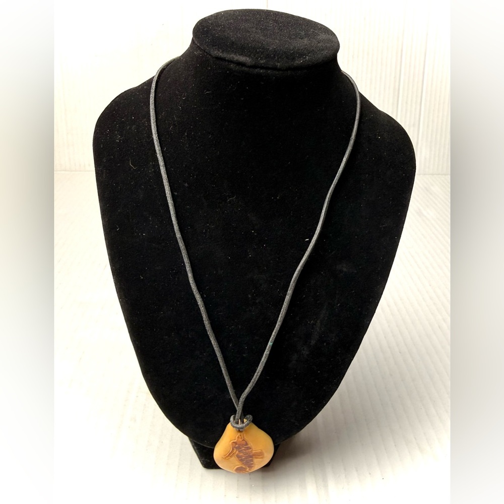 Vintage‎ Hand Carved Seahorse Amber? Pendant Necklace Rope Cord Nautical Ocean
